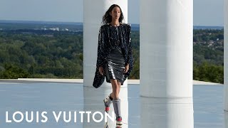 Womens Cruise 2022 Show  LOUIS VUITTON [upl. by Hayilaa]